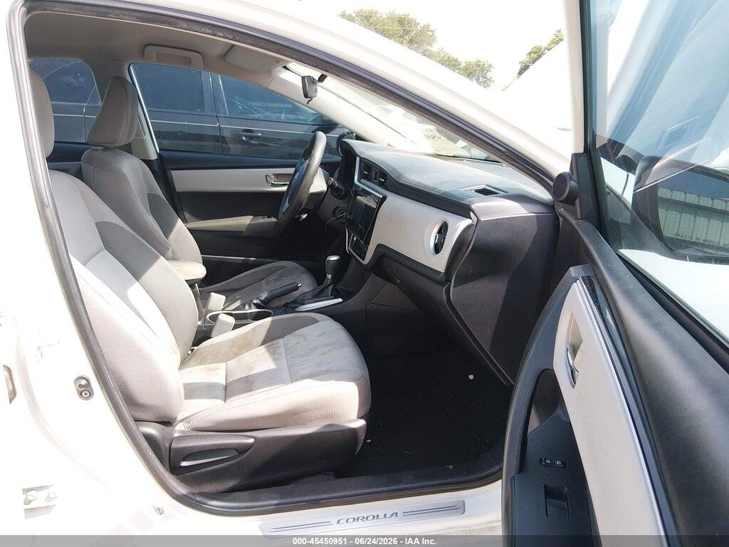 5YFBURHE7HP720320 2017 TOYOTA COROLLA photo no. 5