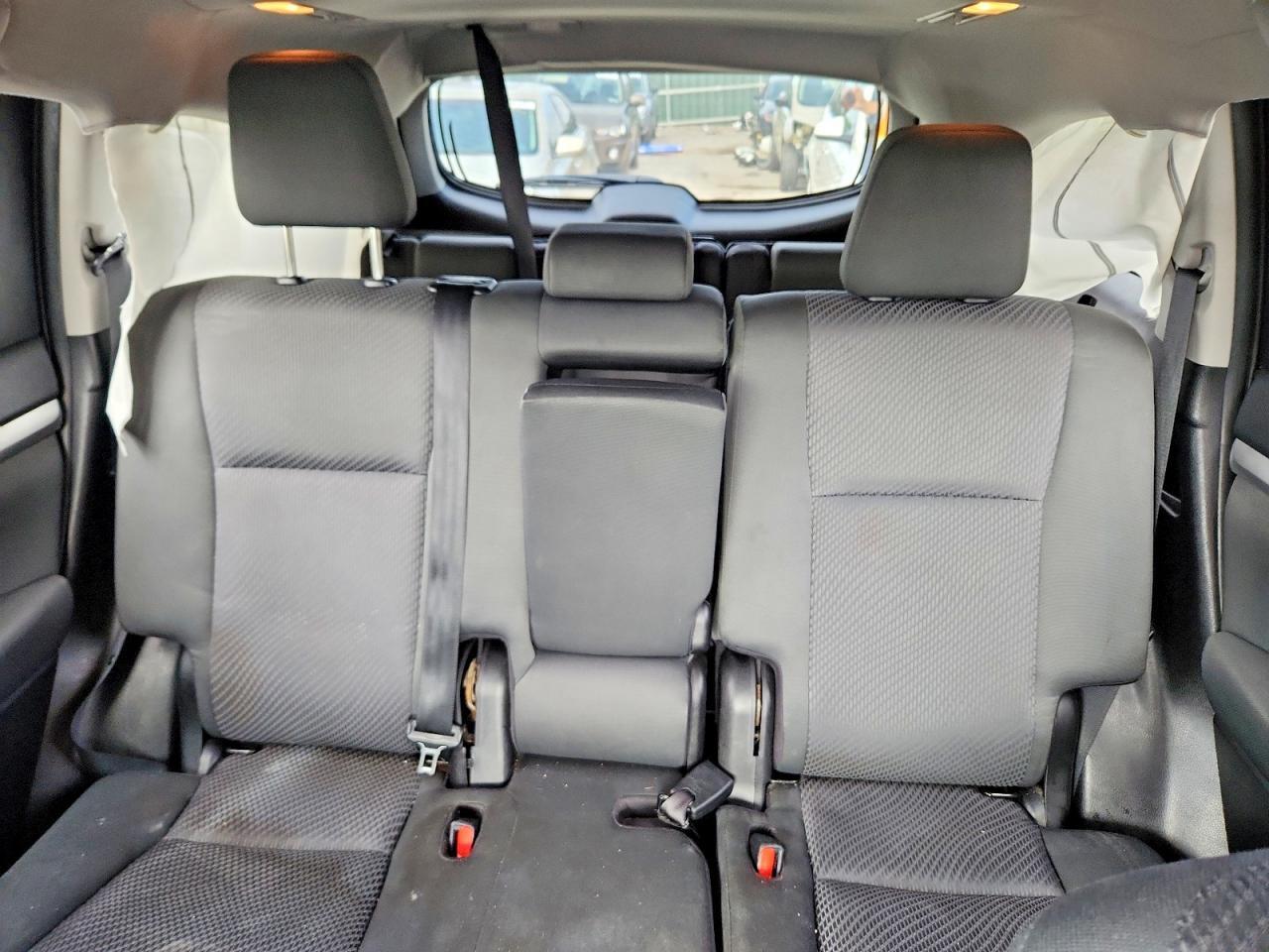 2019 TOYOTA HIGHLANDER LE — Фото 10 из 13