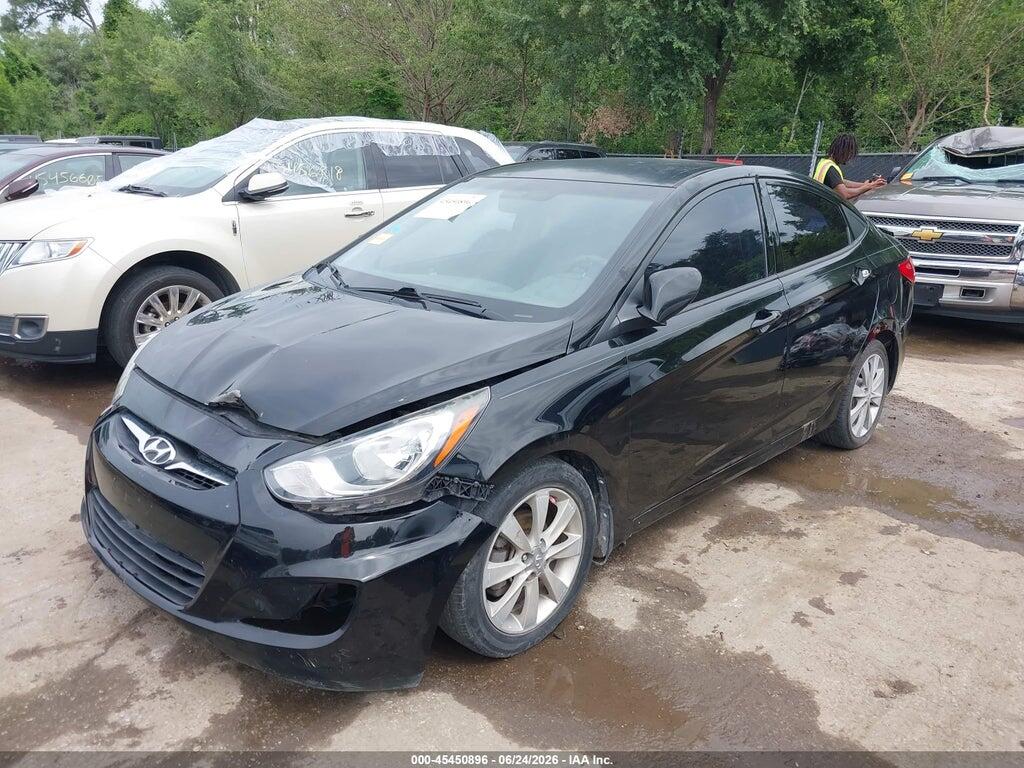 KMHCU4AE7DU289424 2013 HYUNDAI ACCENT photo no. 2