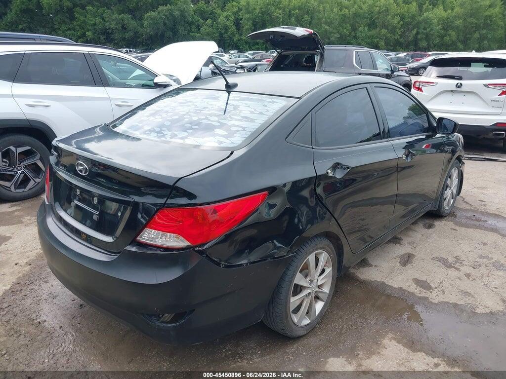 KMHCU4AE7DU289424 2013 HYUNDAI ACCENT photo no. 4