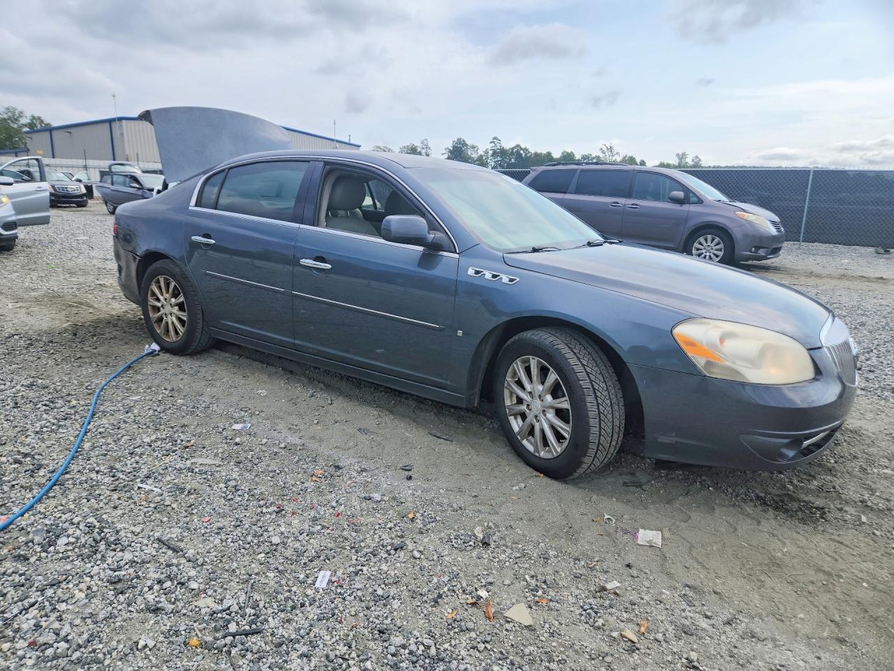 2010 BUICK LUCERNE CXL — Фото 4 из 12