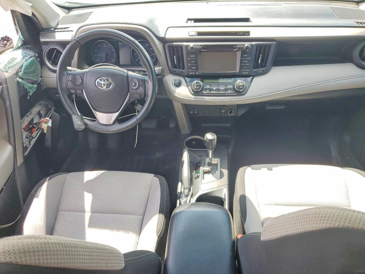 2018 TOYOTA RAV4 XLE — Фото 8 из 13