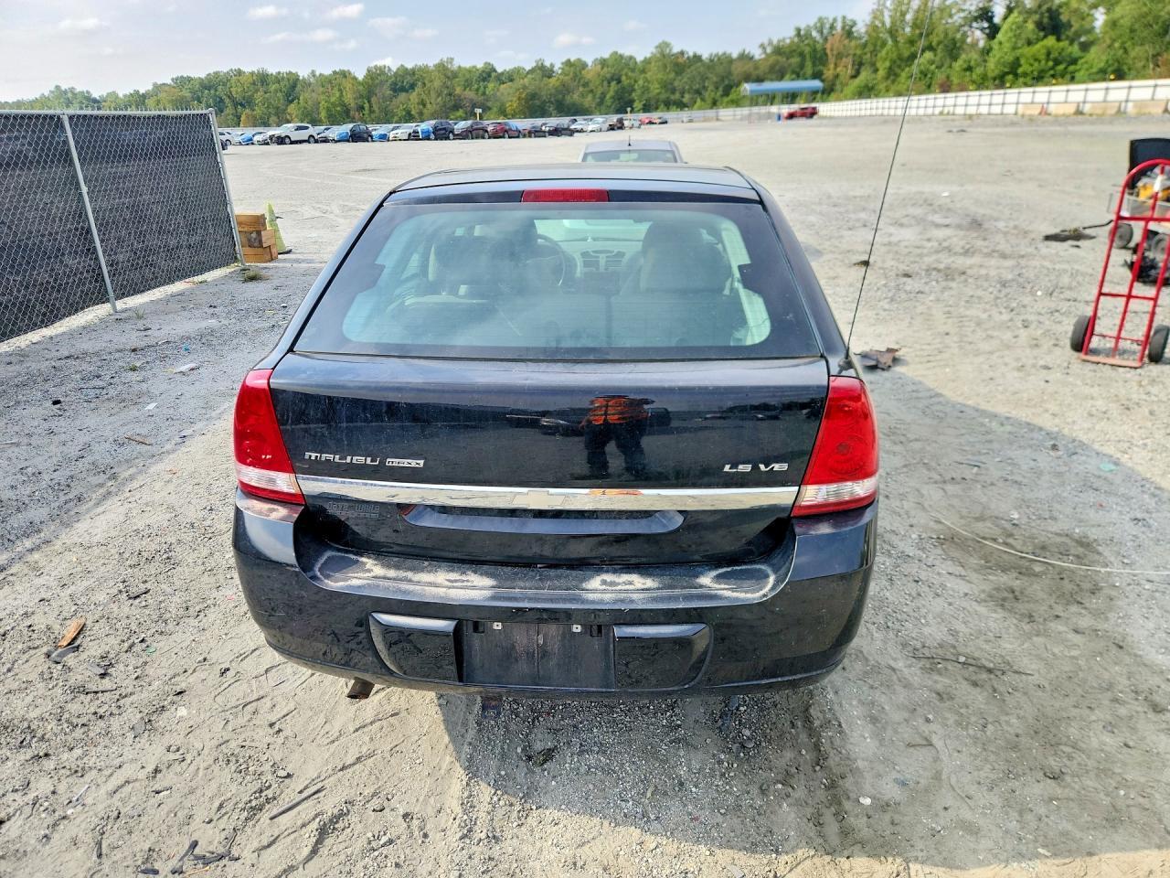 2004 CHEVROLET MALIBU MAXX LS — Фото 6 из 12