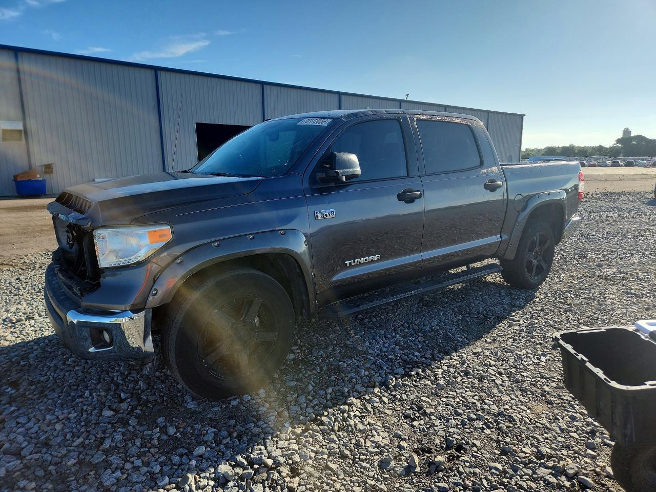 2016 TOYOTA TUNDRA CREWMAX SR5