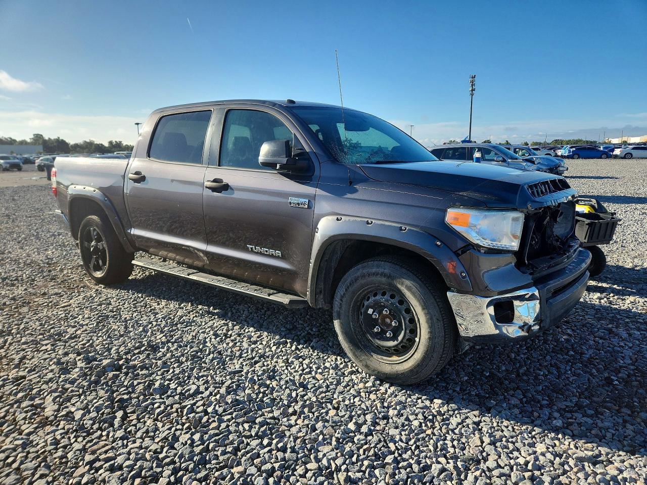 2016 TOYOTA TUNDRA CREWMAX SR5 — Фото 4 из 12