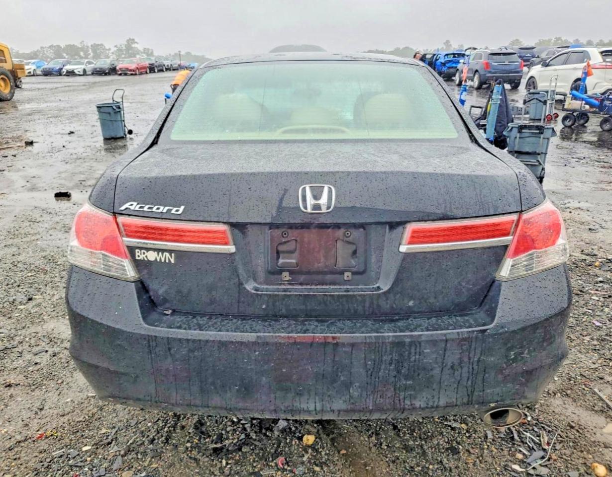 2012 HONDA ACCORD LXP — Фото 6 из 12