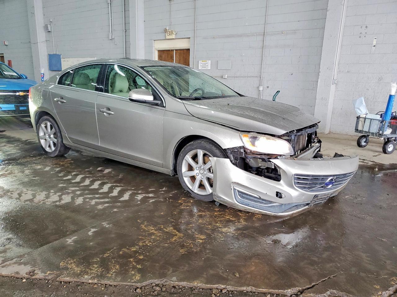 2016 VOLVO S60 PREMIER — Фото 4 из 12
