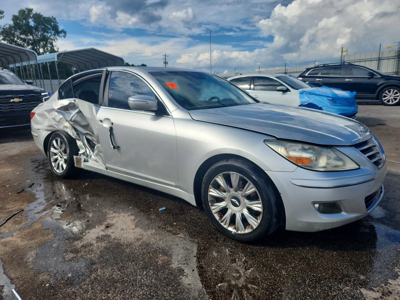 2011 HYUNDAI GENESIS 3.8L — Фото 4 из 12
