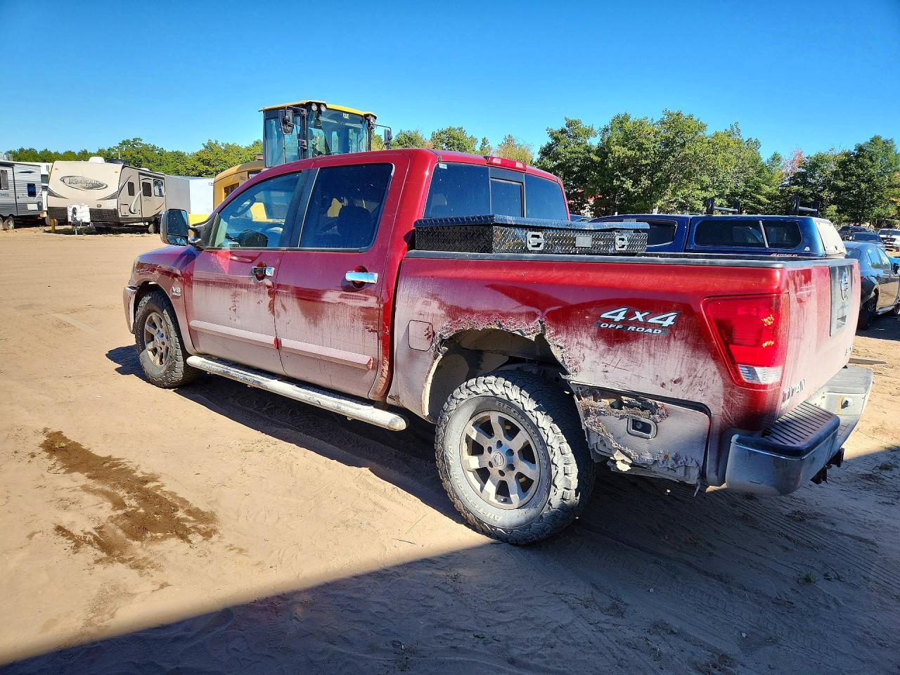 2004 NISSAN TITAN XE — Фото 2 из 12
