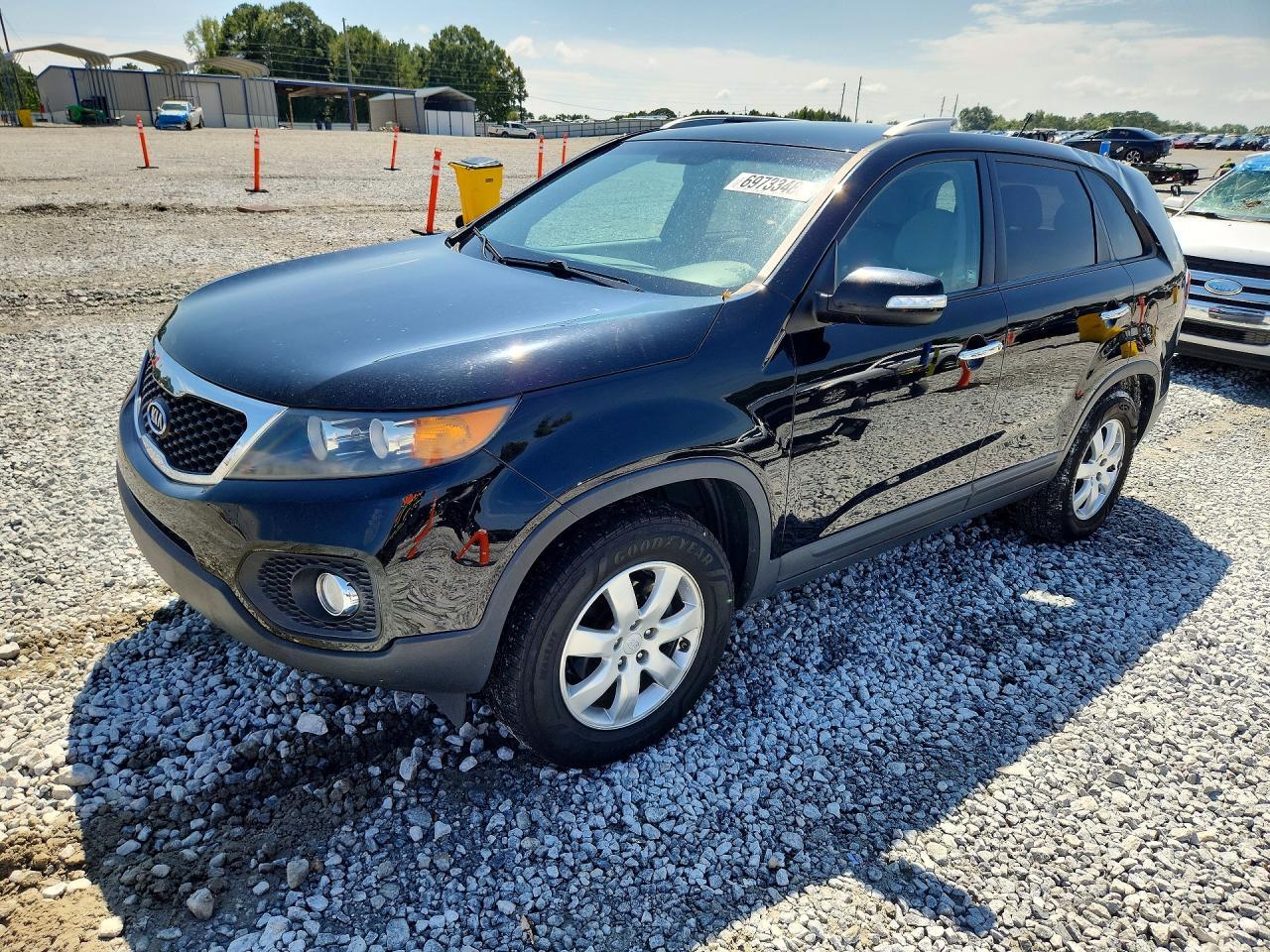 2011 KIA SORENTO LX