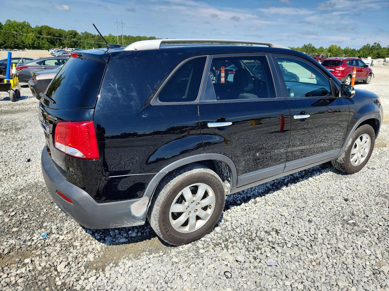 2011 KIA SORENTO LX — Фото 3 из 13