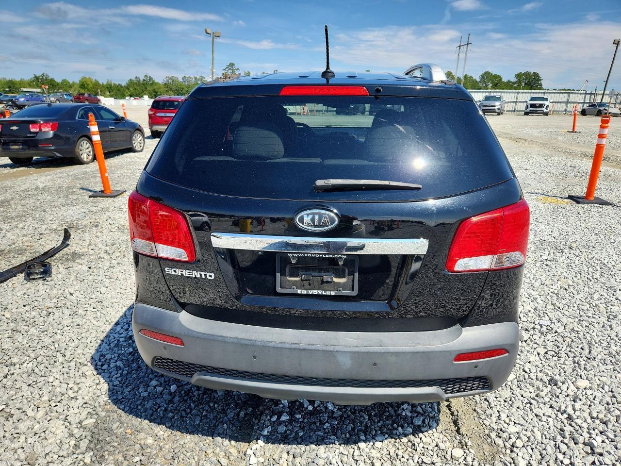 2011 KIA SORENTO LX — Фото 6 из 13