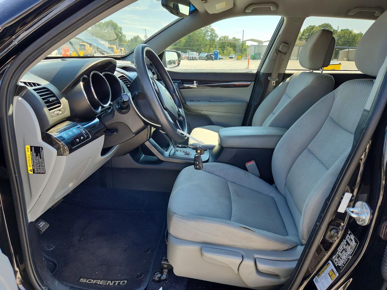 2011 KIA SORENTO LX — Фото 7 из 13