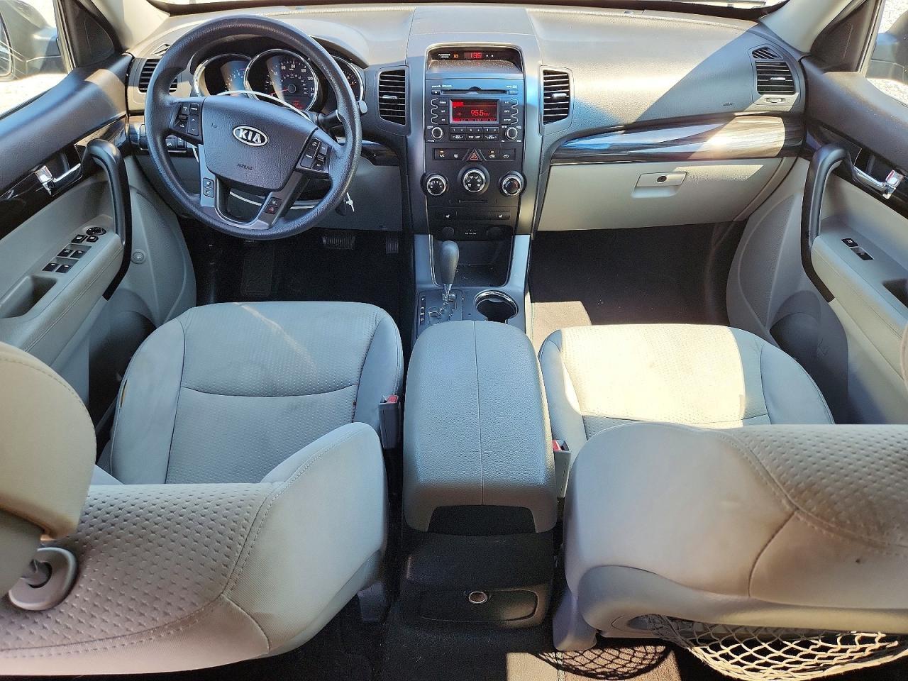2011 KIA SORENTO LX — Фото 8 из 13