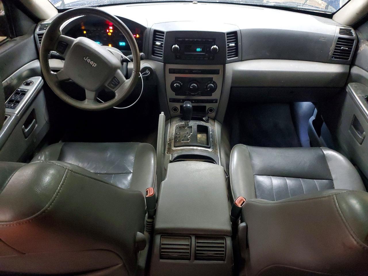 2006 JEEP GRAND CHEROKEE LAREDO — Фото 8 из 14