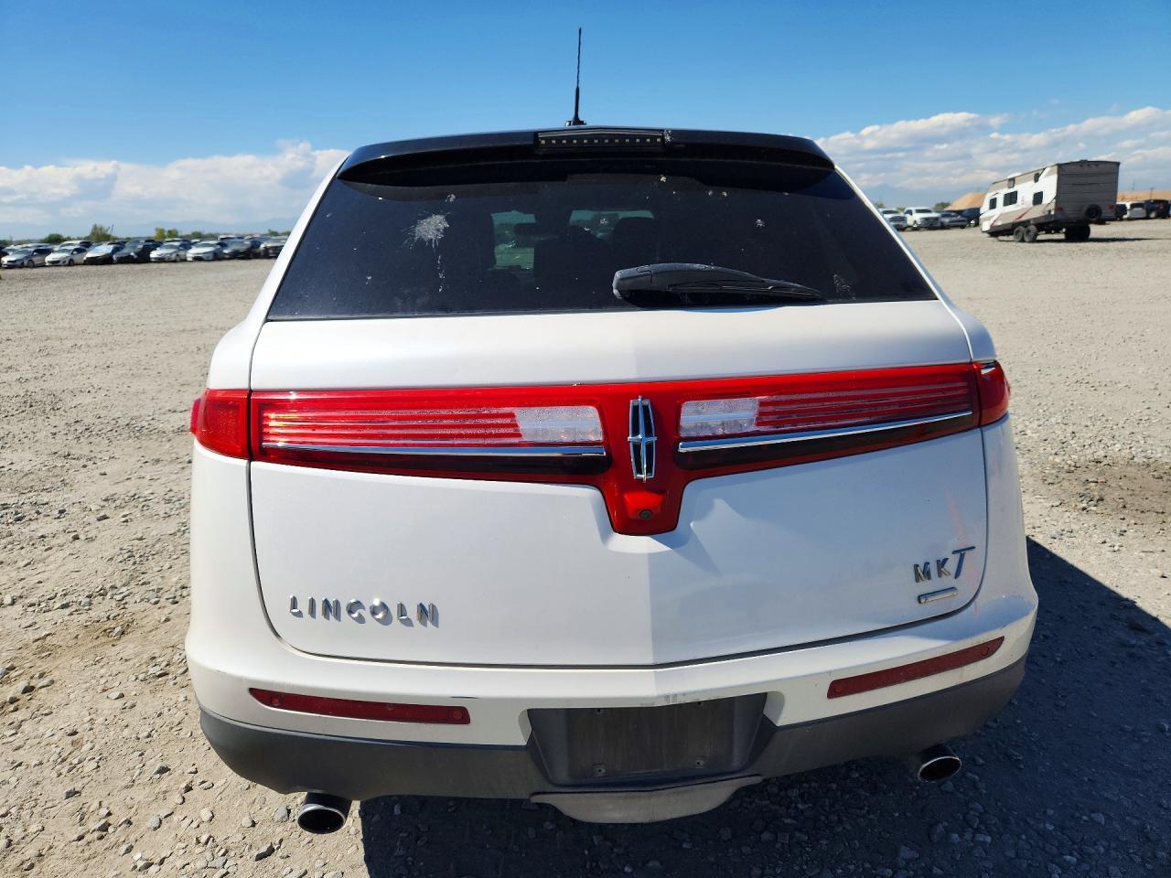 2011 LINCOLN MKT — Фото 6 из 13