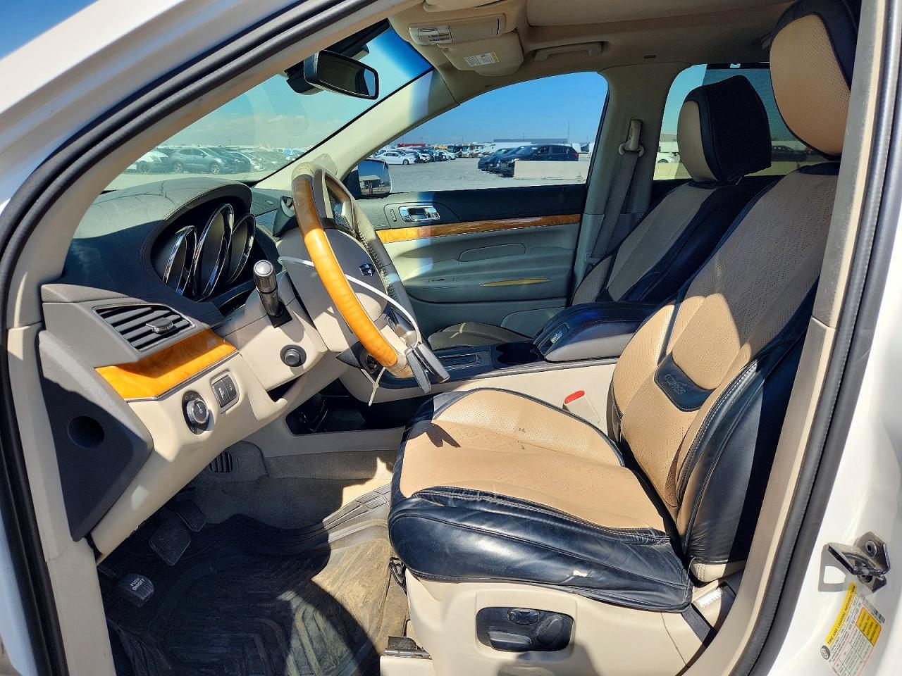 2011 LINCOLN MKT — Фото 7 из 13