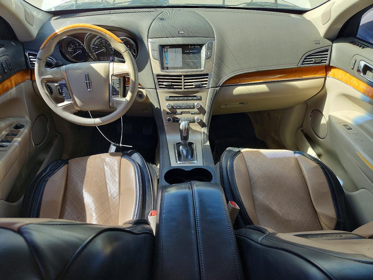 2011 LINCOLN MKT — Фото 8 из 13