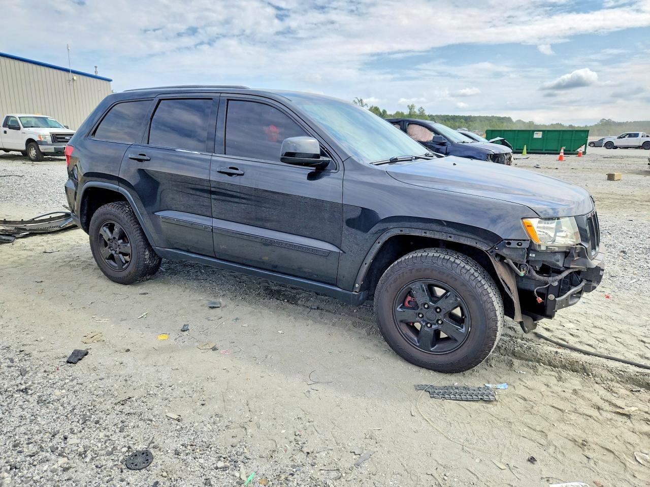 2012 JEEP GRAND CHEROKEE LAREDO — Фото 4 из 14