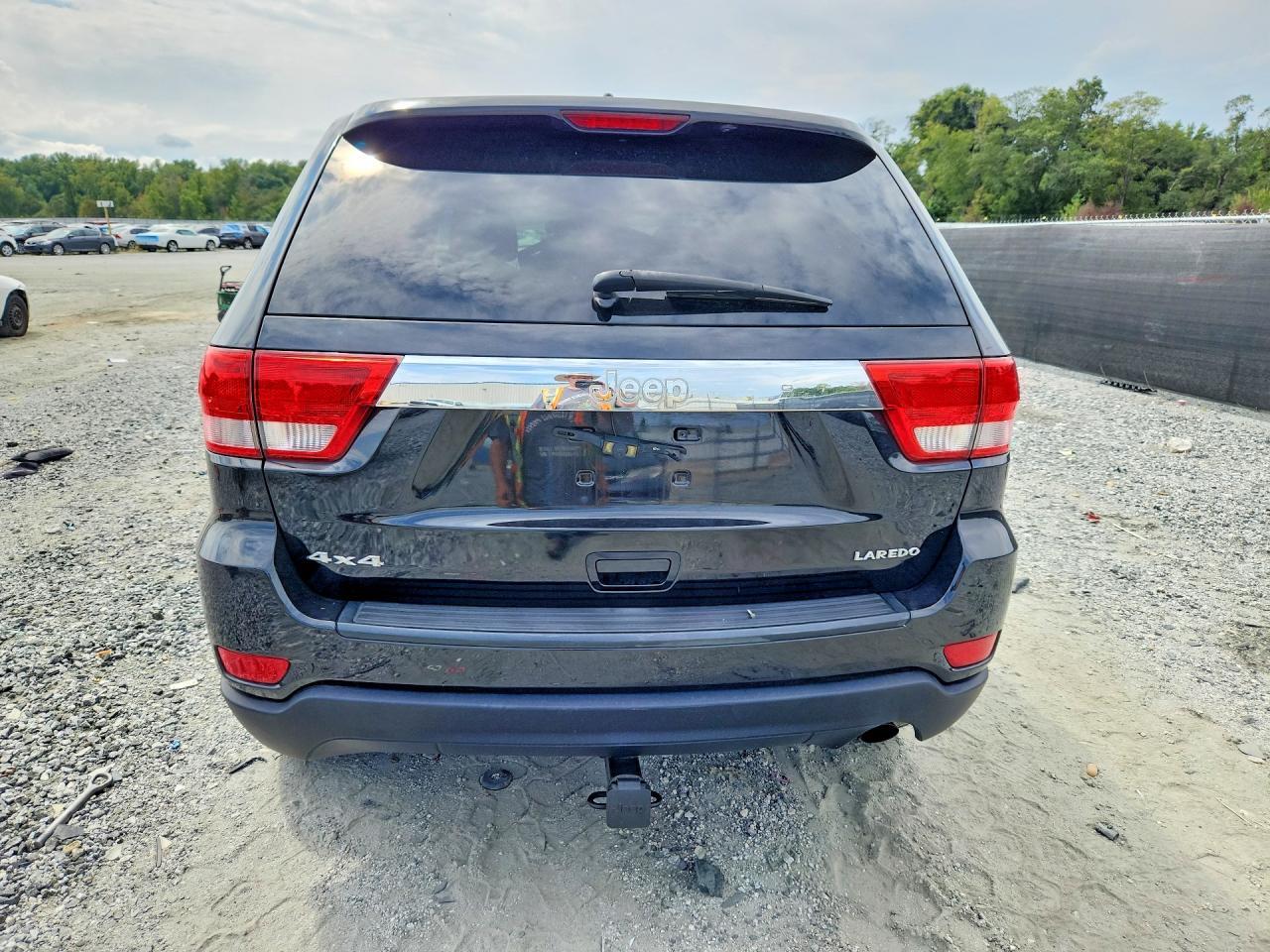 2012 JEEP GRAND CHEROKEE LAREDO — Фото 6 из 14