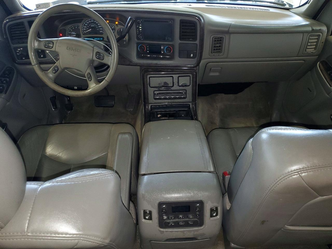 2005 GMC YUKON DENALI — Фото 8 из 14