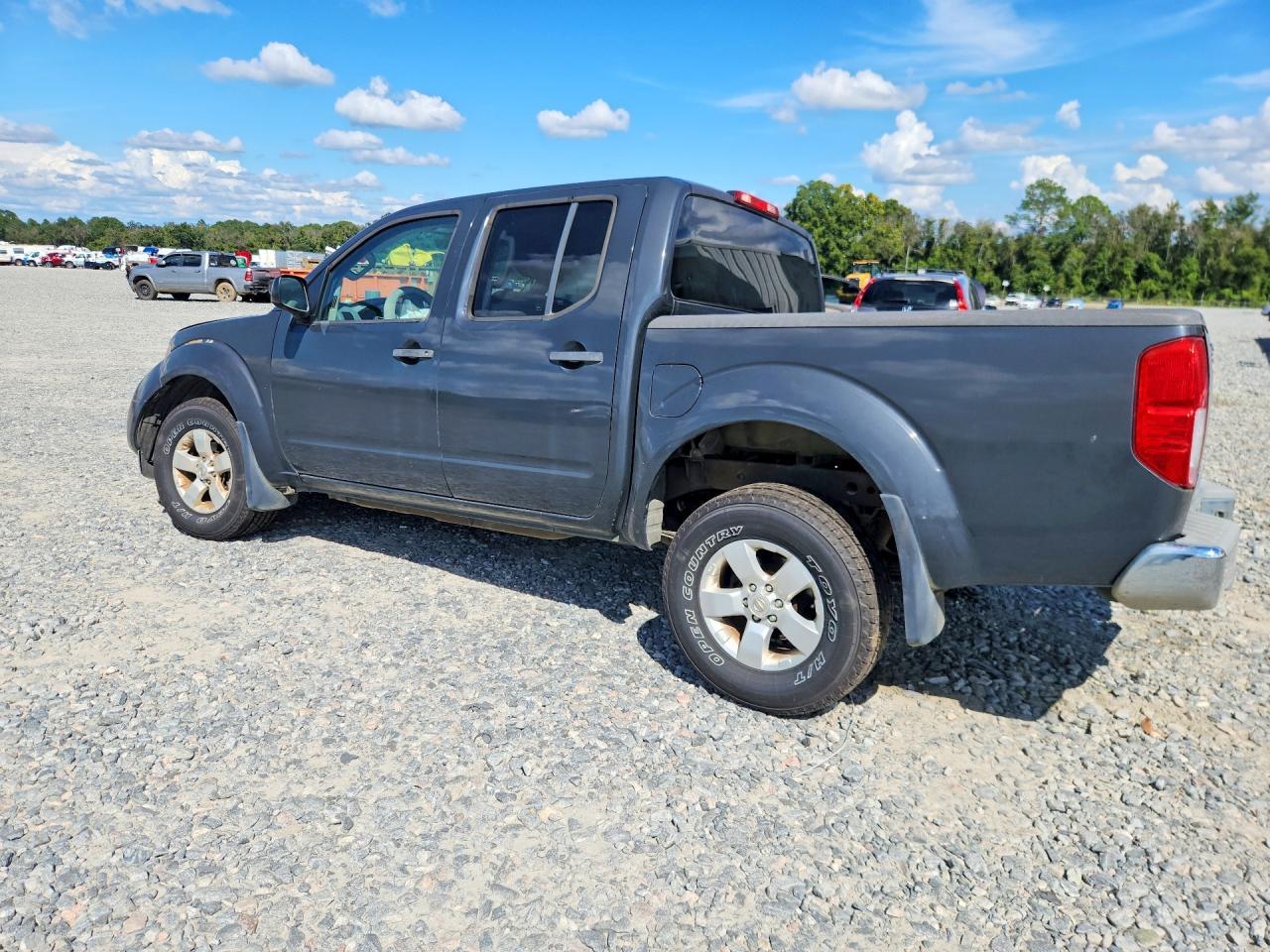 2012 NISSAN FRONTIER S — Фото 2 из 12