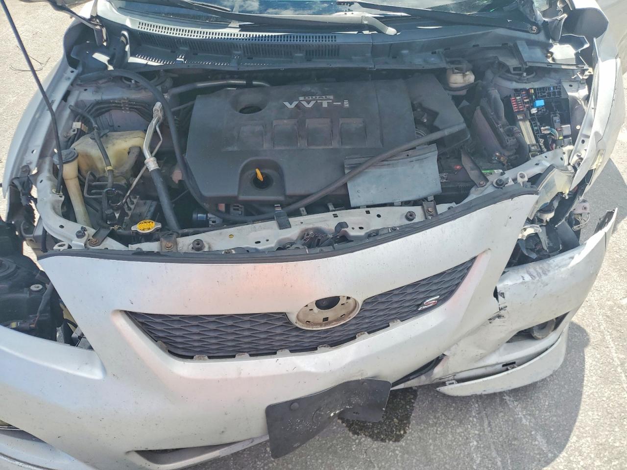 2010 TOYOTA COROLLA S — Фото 11 из 12