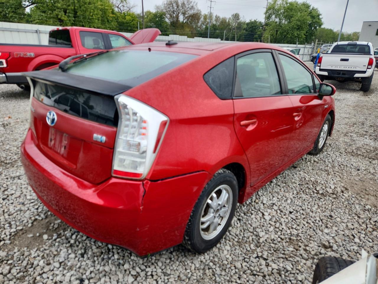 2010 TOYOTA PRIUS III — Фото 3 из 12