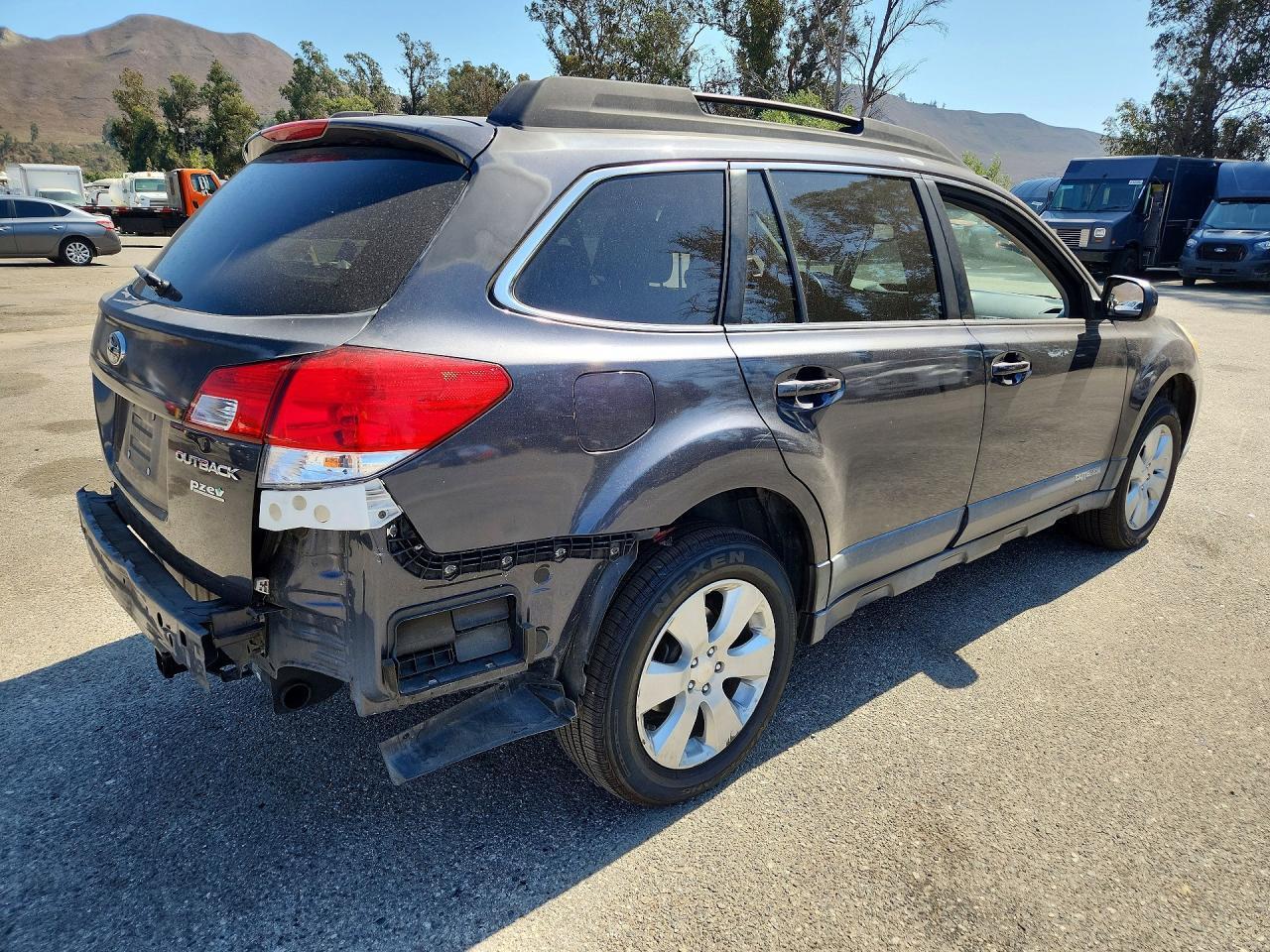 2012 SUBARU OUTBACK 2.5I PREMIUM — Фото 3 из 13