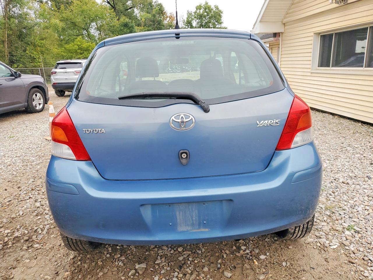 2010 TOYOTA YARIS BASE — Фото 6 из 12