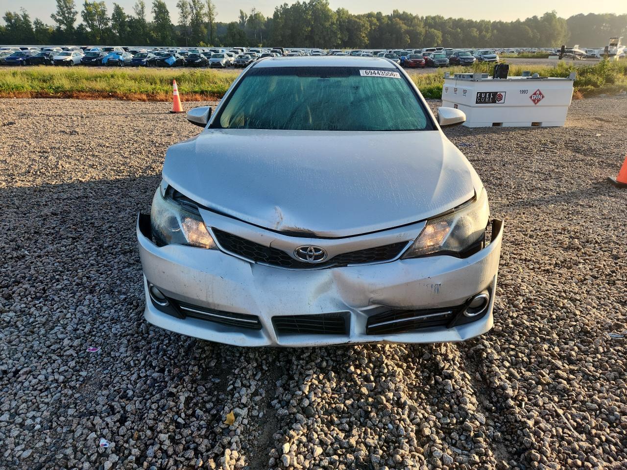 2012 TOYOTA CAMRY SE — Фото 5 из 12