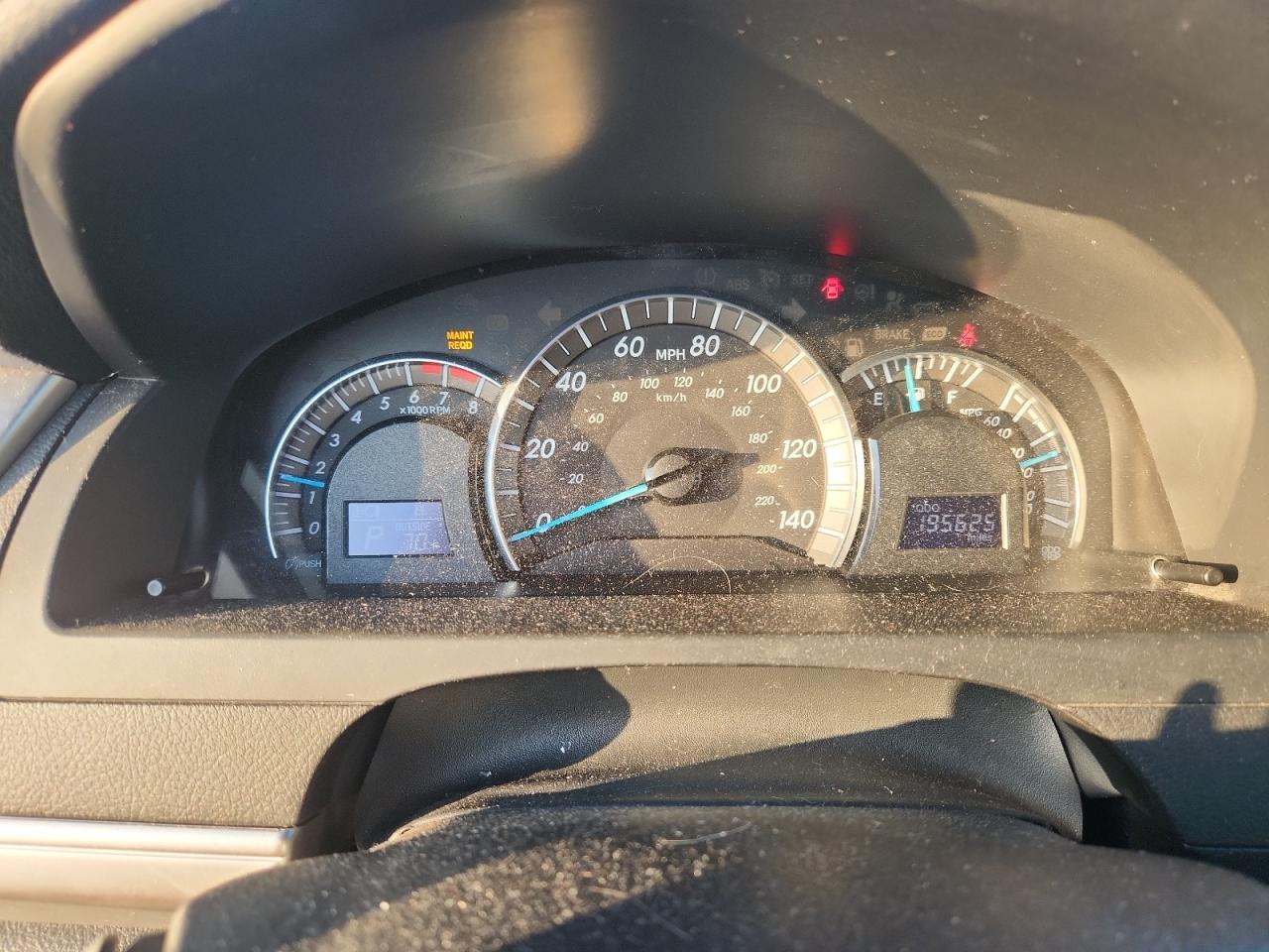 2012 TOYOTA CAMRY SE — Фото 9 из 12
