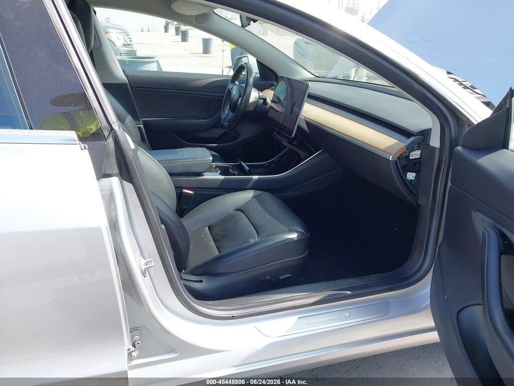 5YJ3E1EA5JF032435 2018 TESLA MODEL 3 photo no. 5
