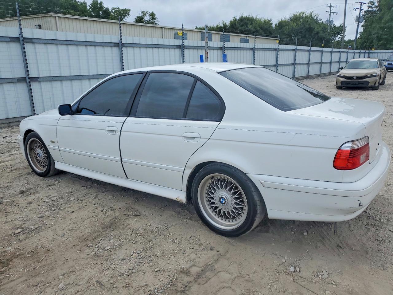 2002 BMW 530 I AUTOMATIC — Фото 2 из 12