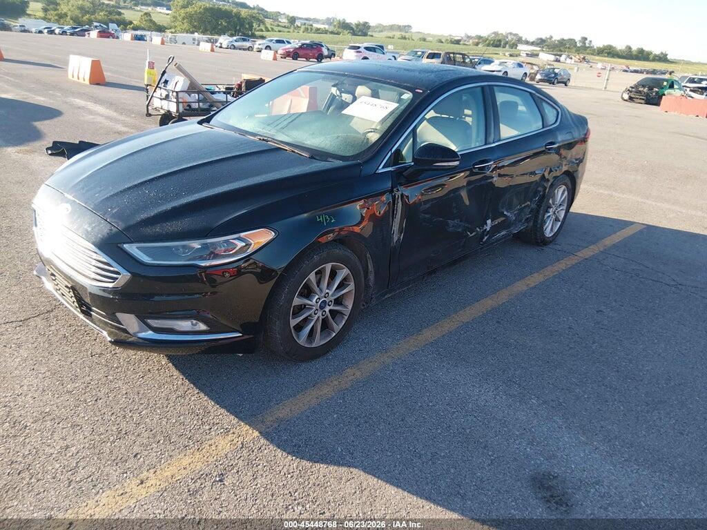 3FA6P0HD8HR102192 2017 FORD FUSION photo no. 2