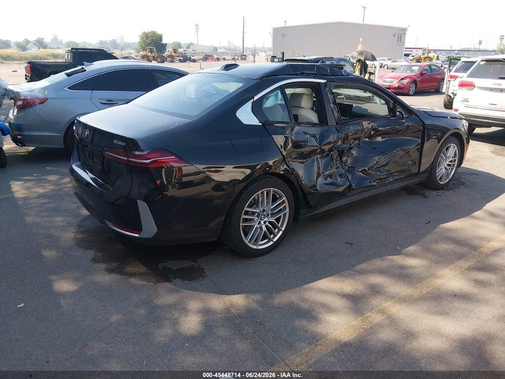 WBA53FJ03RCP96377 2024 BMW 530I photo no. 4