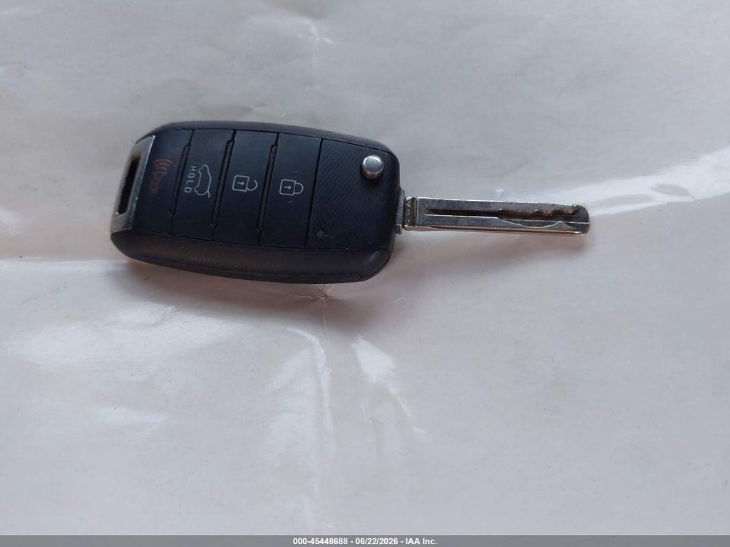 KNDJN2A2XF7177494 2015 KIA SOUL photo no. 11