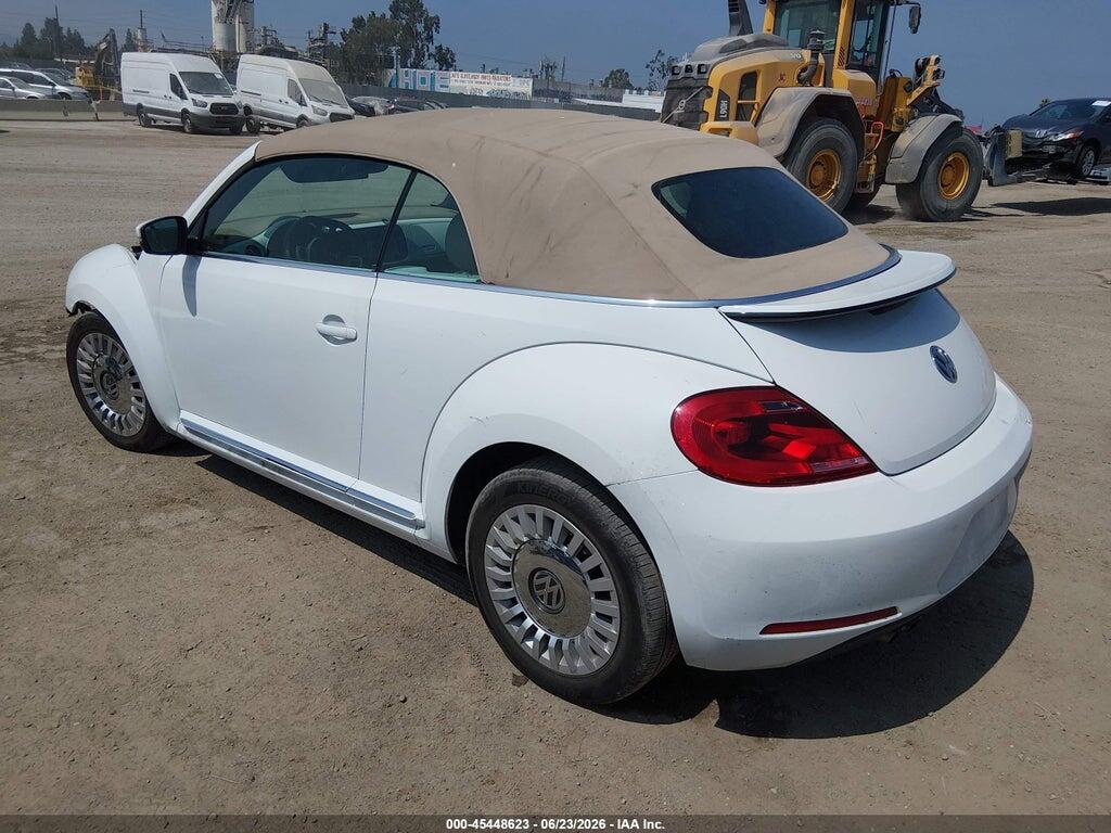 3VW517AT3FM813629 2015 VOLKSWAGEN BEETLE photo no. 3