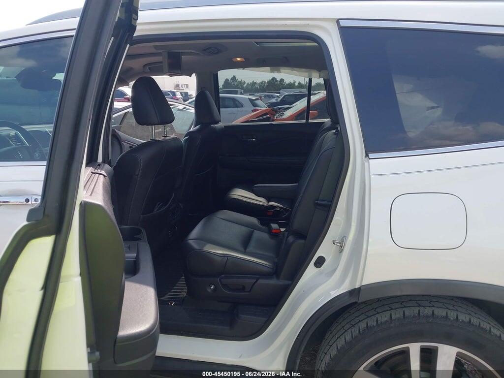 5FNYF6H01JB035769 2018 HONDA PILOT photo no. 8