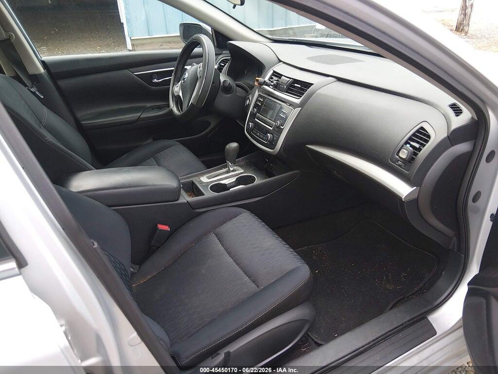 1N4AL3AP8HC208460 2017 NISSAN ALTIMA photo no. 5