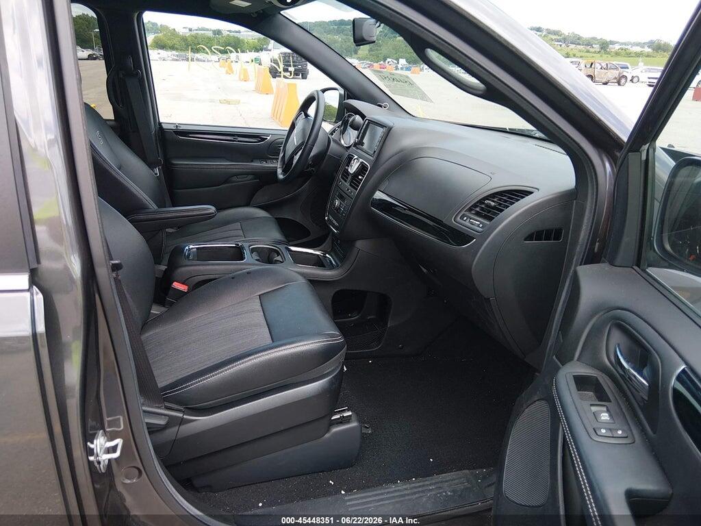 2C4RC1HG3GR200635 2016 CHRYSLER TOWN & COUNTRY photo no. 5