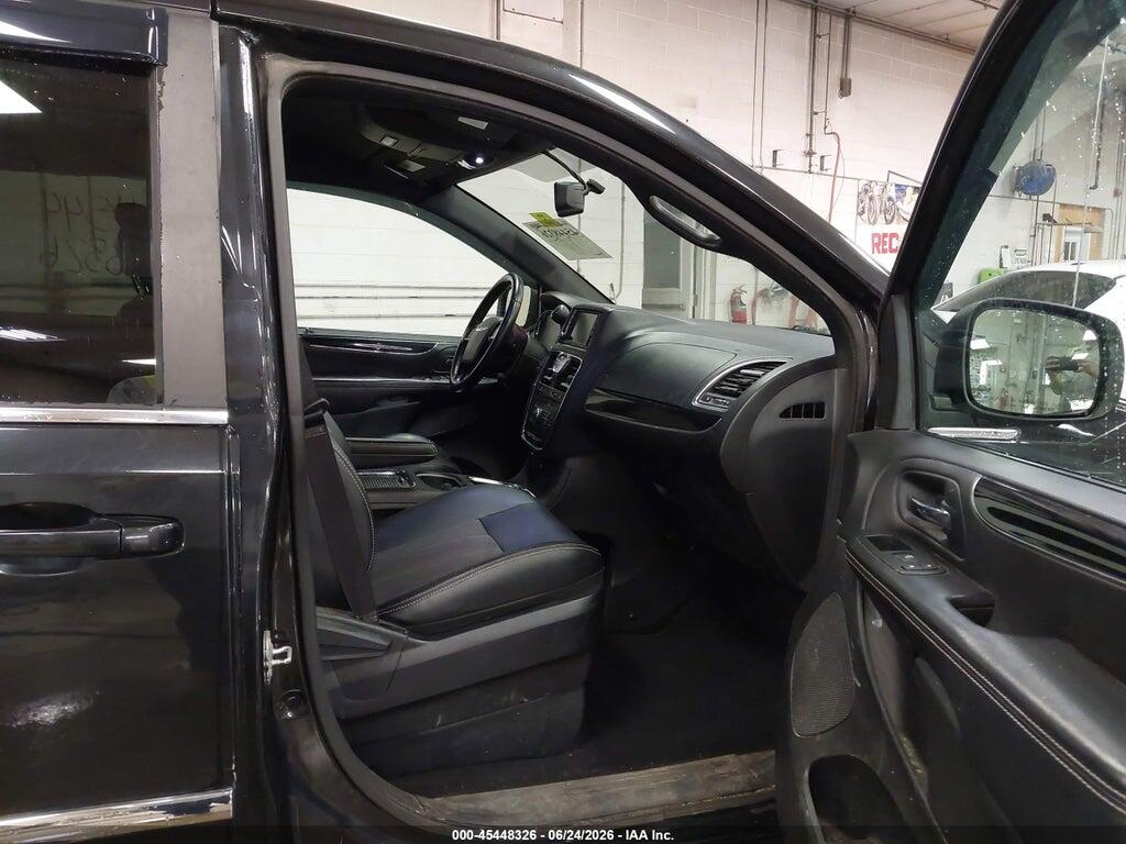 2C4RC1HG4ER188587 2014 CHRYSLER TOWN & COUNTRY photo no. 5