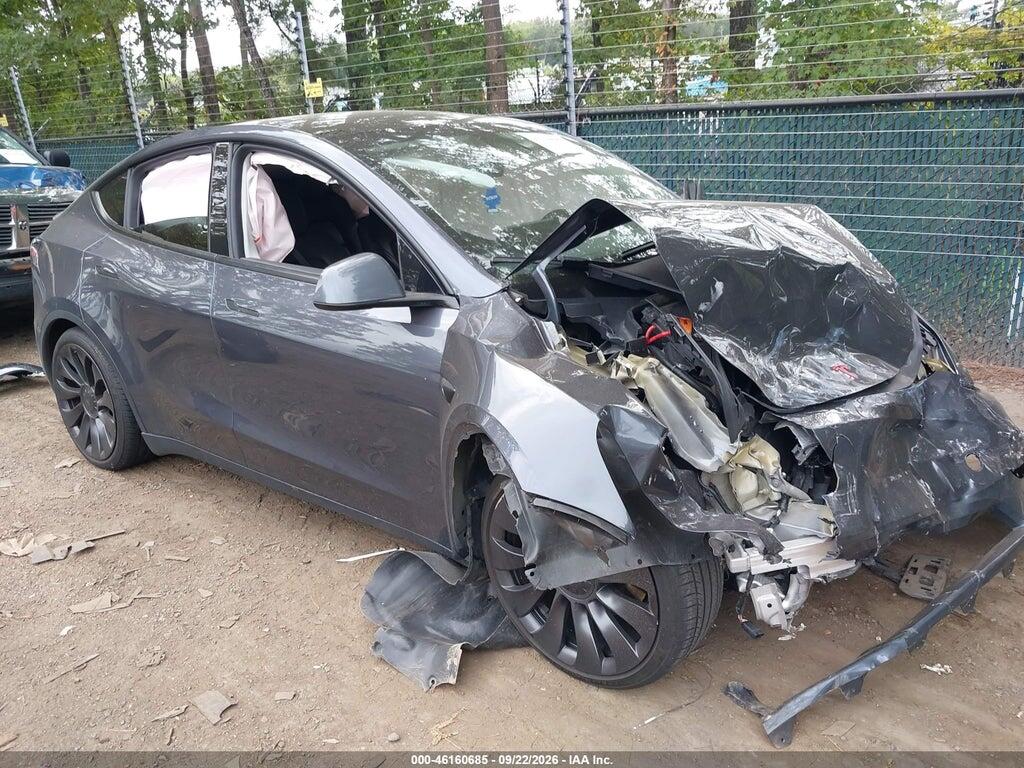2023 TESLA Model Y