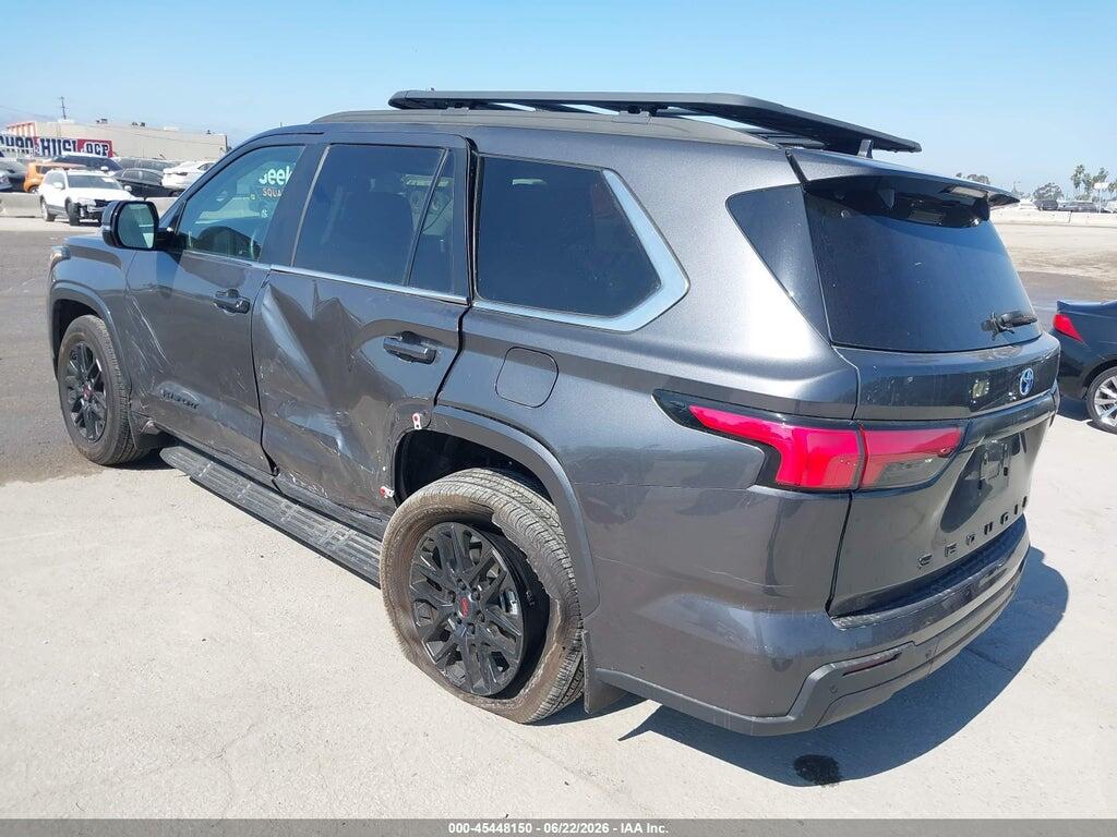 7SVAAABA9RX046255 2024 TOYOTA SEQUOIA photo no. 3
