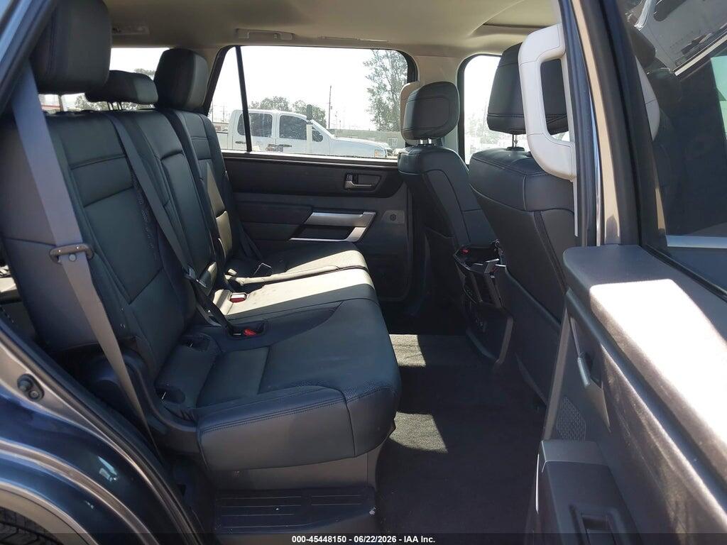 7SVAAABA9RX046255 2024 TOYOTA SEQUOIA photo no. 8