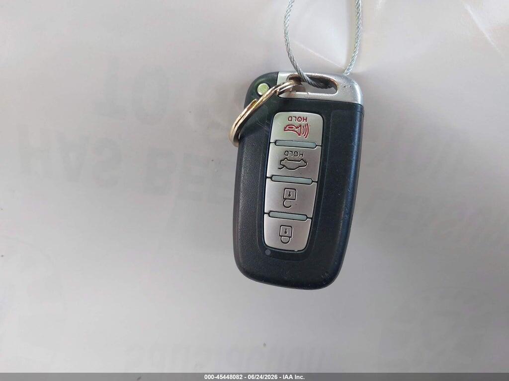 5NPEC4AB5BH305522 2011 HYUNDAI SONATA photo no. 11