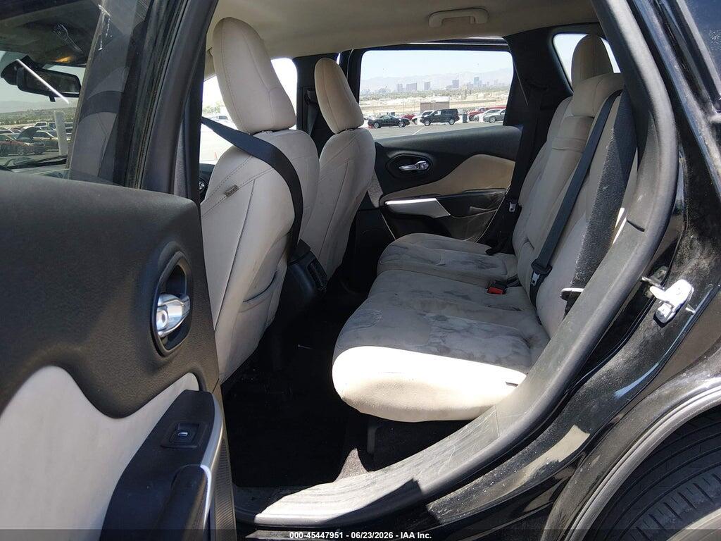 1C4PJLCB6JD590547 2018 JEEP CHEROKEE photo no. 8