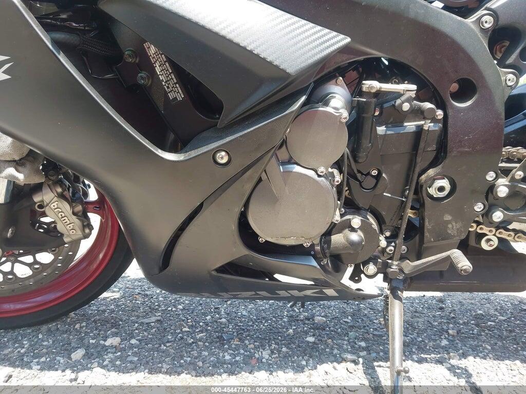 JS1GR7MA1T7101229 2026 SUZUKI GSX-R750 photo no. 9