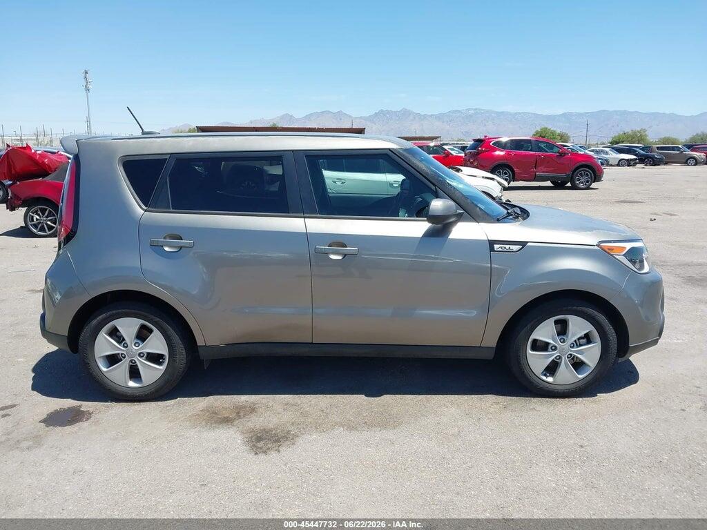 KNDJN2A24F7156138 2015 KIA SOUL photo no. 12