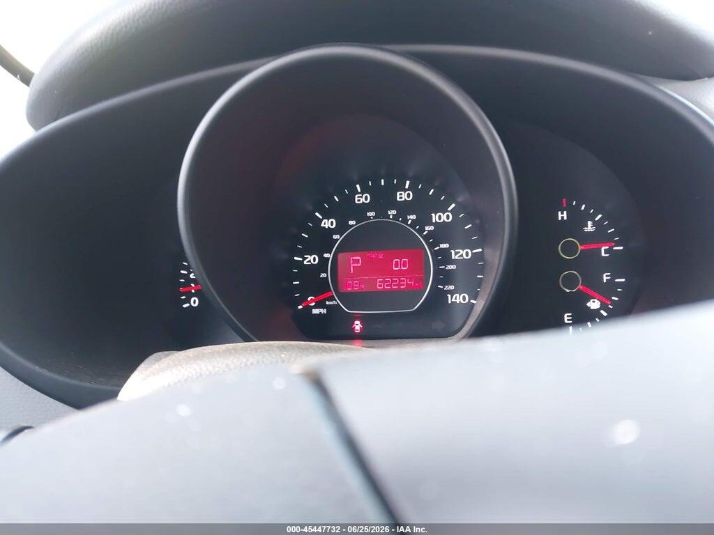 KNDJN2A24F7156138 2015 KIA SOUL photo no. 7